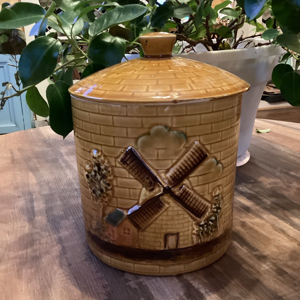 RARE Vintage Wiindmill Cookie Jar-Japan-MCM